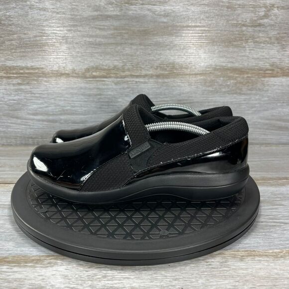 Alegria Duette by PG Lite Black Patent, Slip Resistant Slip on Clogs Size 7 - Picture 1 of 9